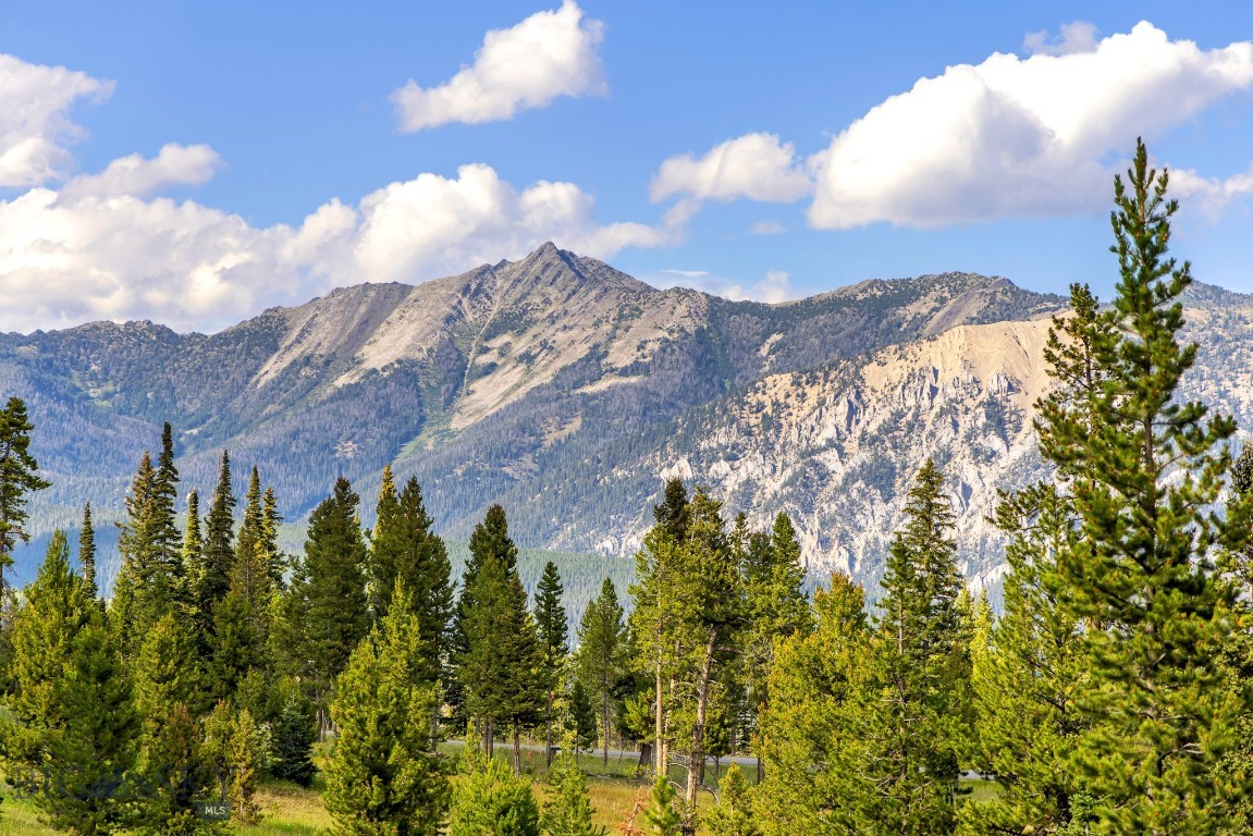 Ranches Neighborhood - Land