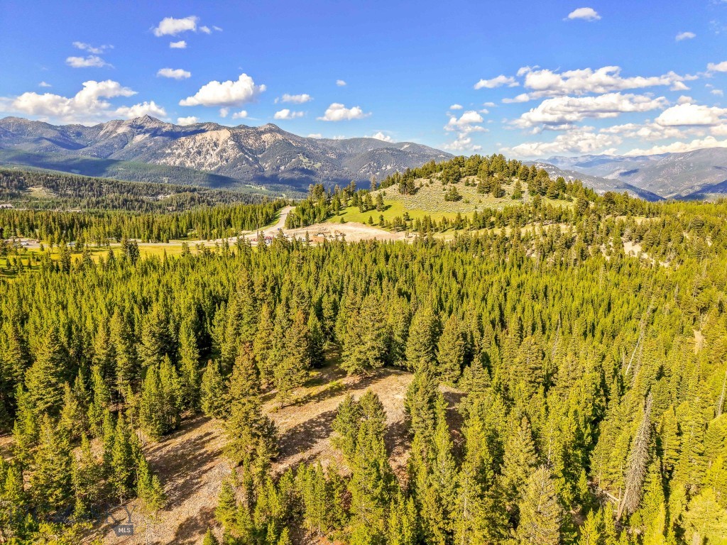 Ranches Neighborhood - Land