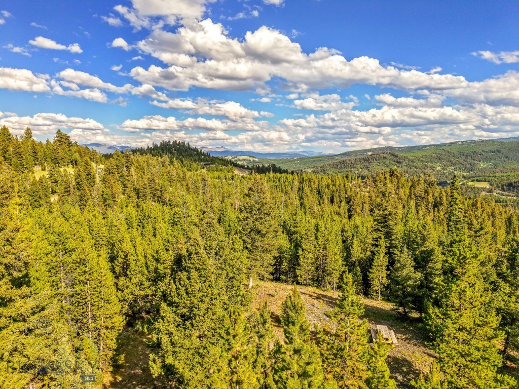 Ranches Neighborhood - Land