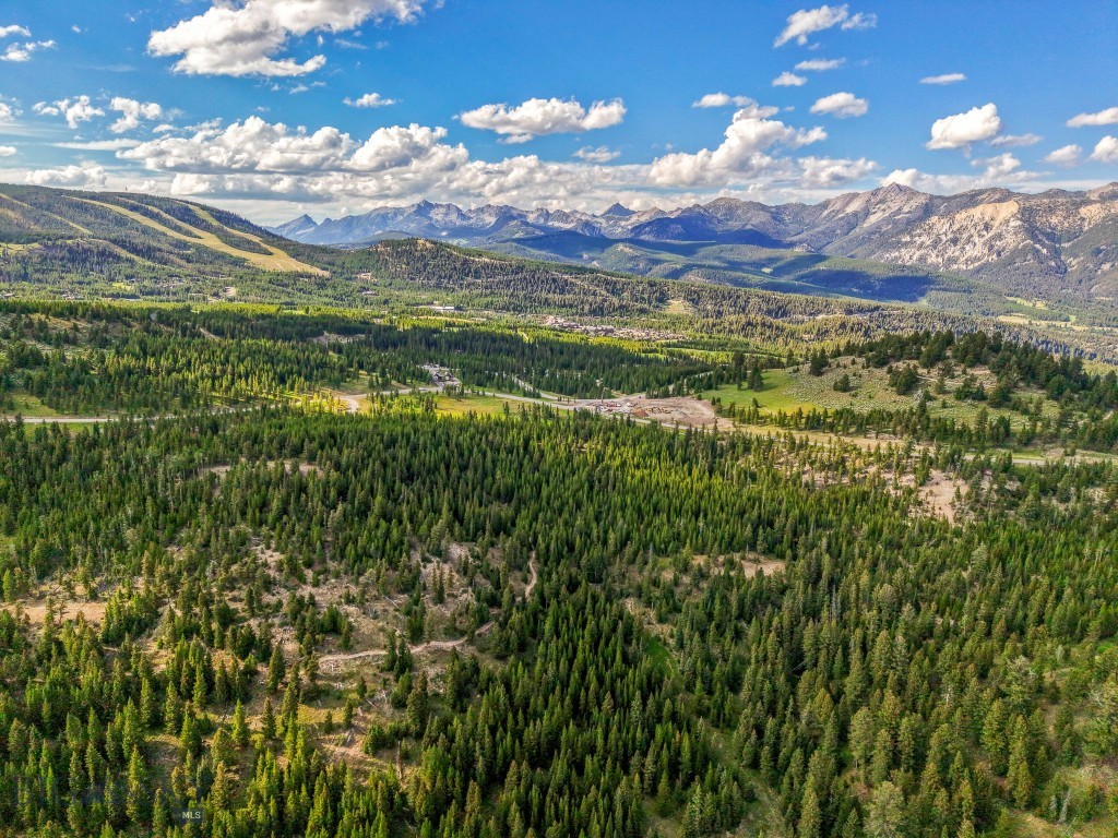 Ranches Neighborhood - Land
