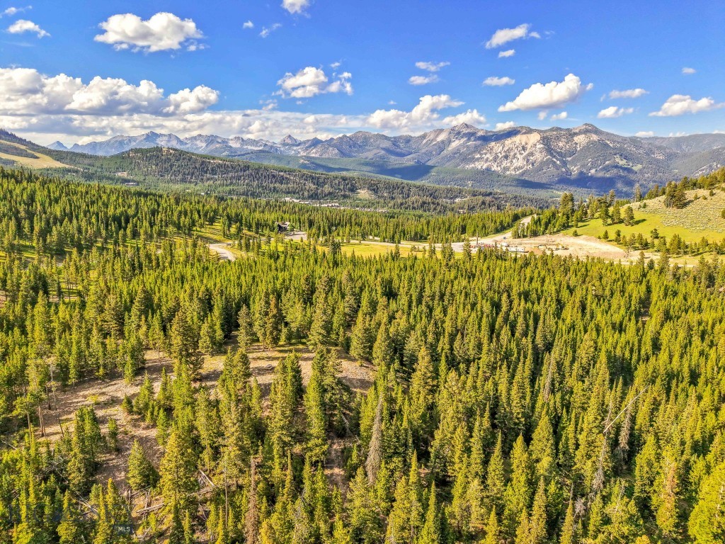 Ranches Neighborhood - Land