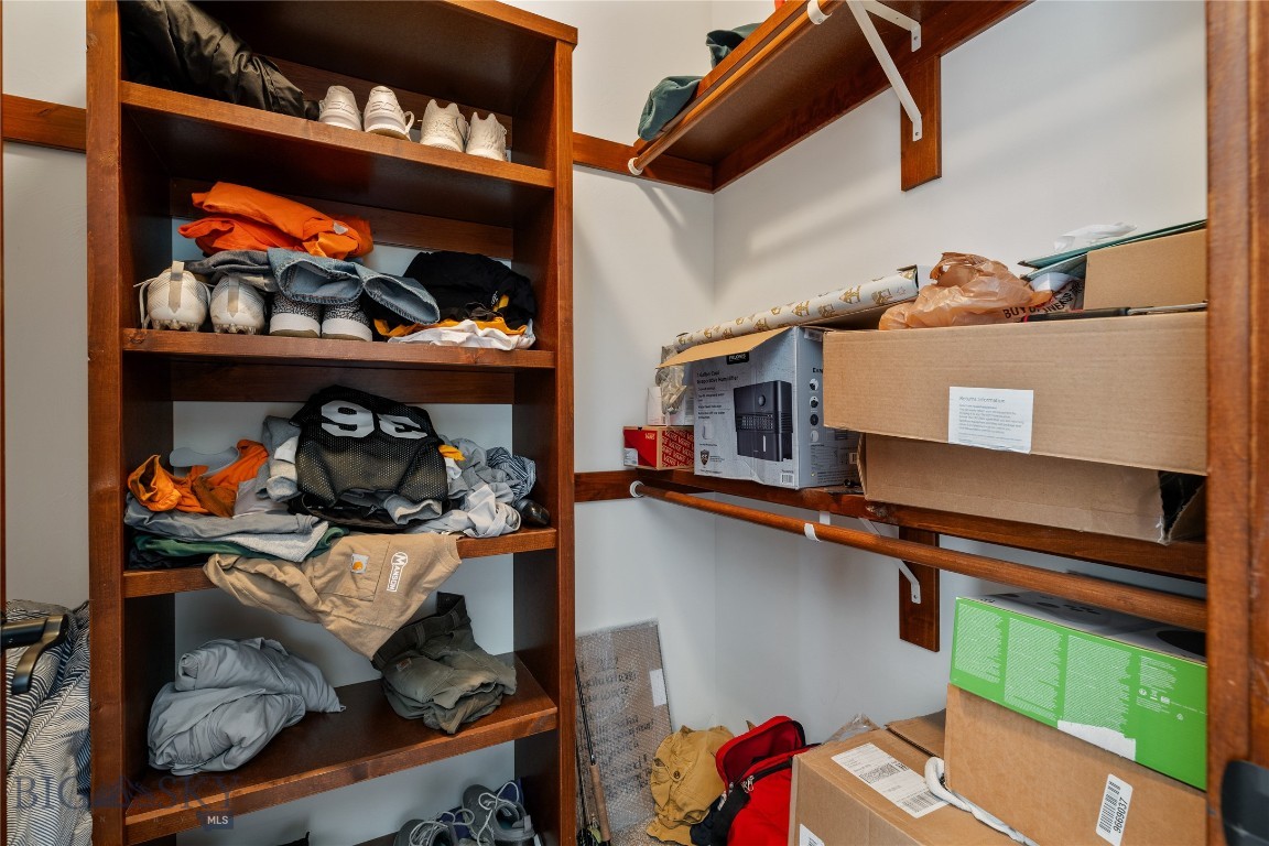 Bozeman, Montana 59718, United States, 3 Bedrooms Bedrooms, ,2 BathroomsBathrooms,Residential,Contingent,10325