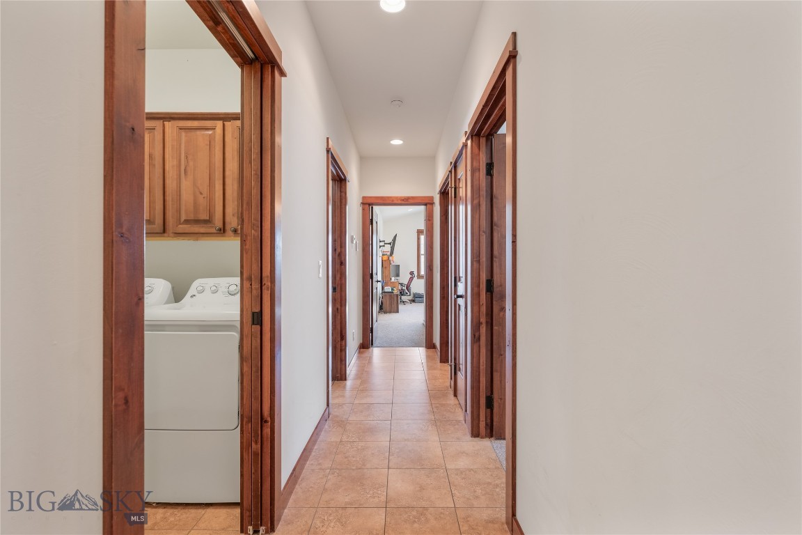 Bozeman, Montana 59718, United States, 3 Bedrooms Bedrooms, ,2 BathroomsBathrooms,Residential,Contingent,10325