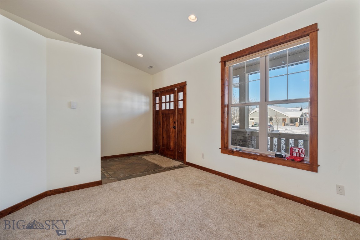 Bozeman, Montana 59718, United States, 3 Bedrooms Bedrooms, ,2 BathroomsBathrooms,Residential,Contingent,10325