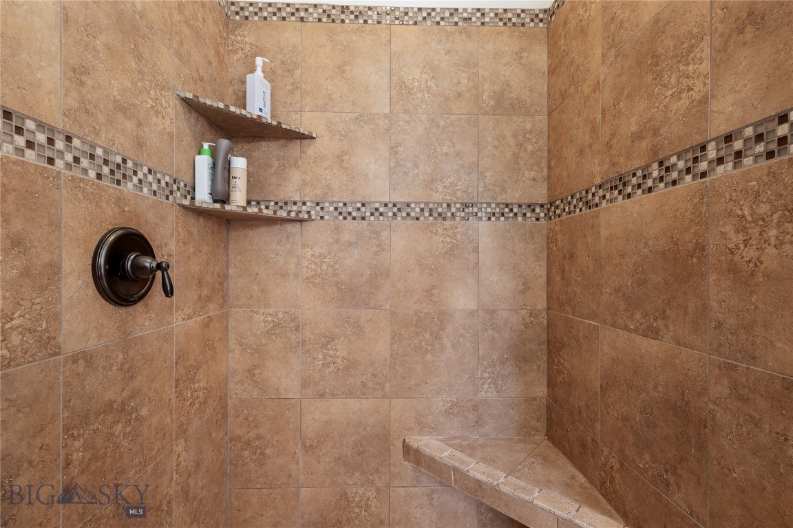 Bozeman, Montana 59718, United States, 3 Bedrooms Bedrooms, ,2 BathroomsBathrooms,Residential,Contingent,10325