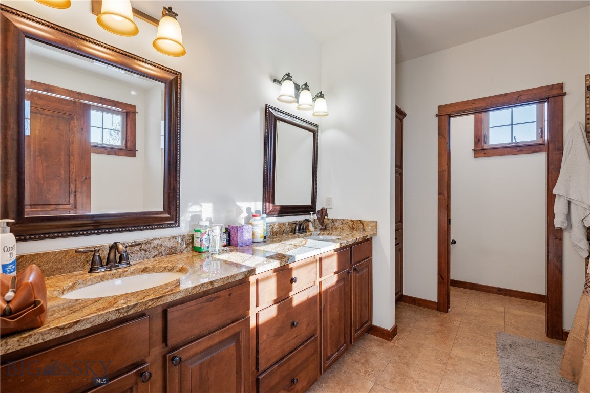 Bozeman, Montana 59718, United States, 3 Bedrooms Bedrooms, ,2 BathroomsBathrooms,Residential,Contingent,10325