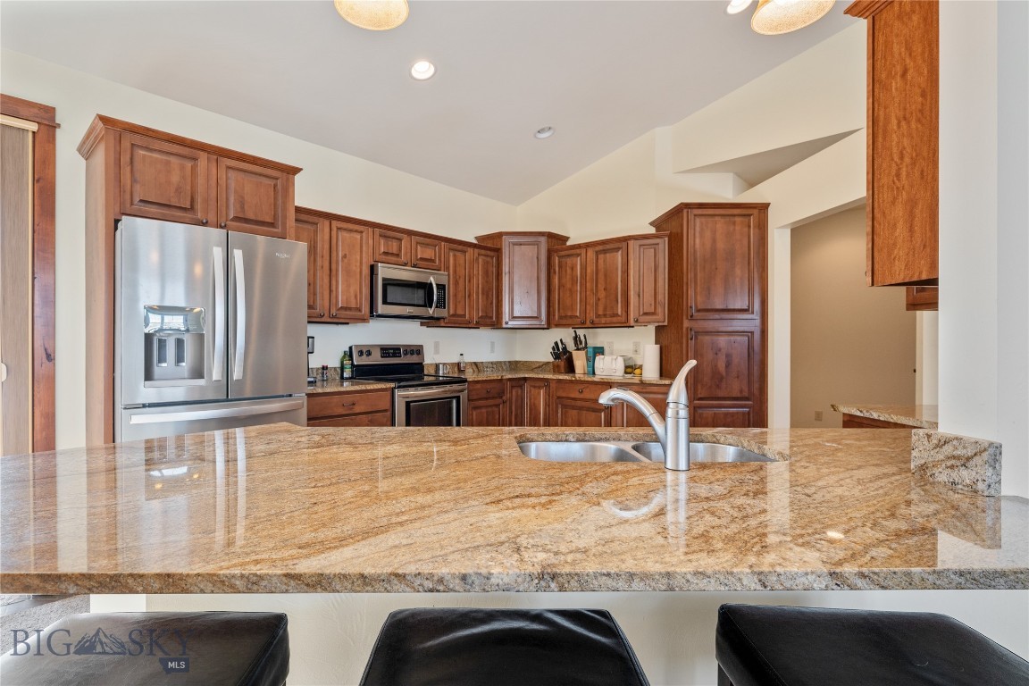 Bozeman, Montana 59718, United States, 3 Bedrooms Bedrooms, ,2 BathroomsBathrooms,Residential,Contingent,10325