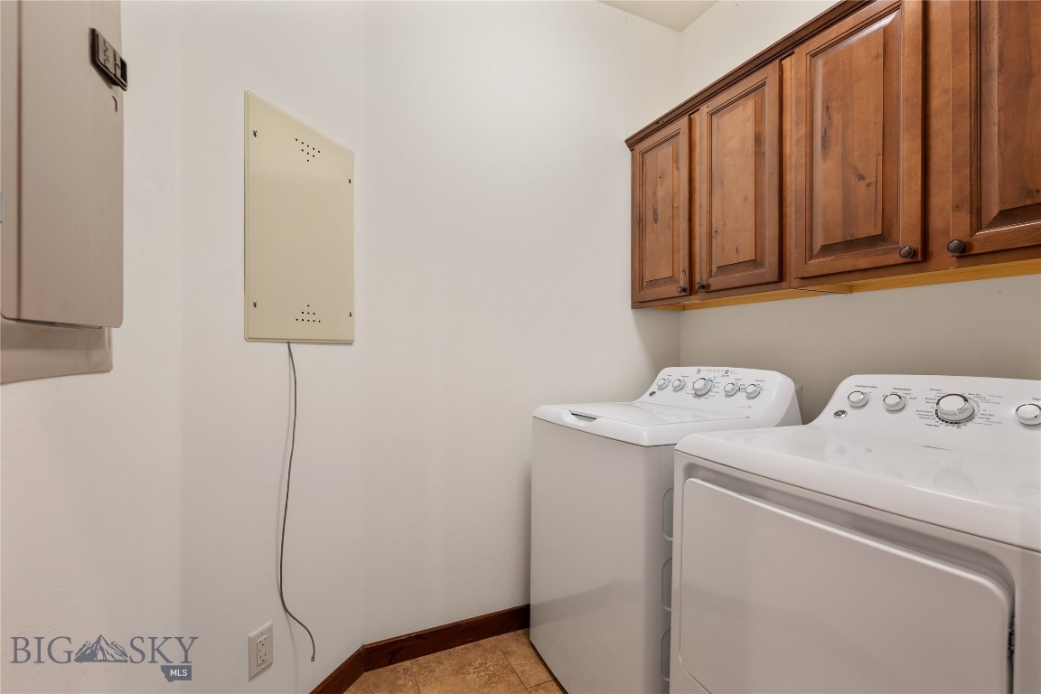 Bozeman, Montana 59718, United States, 3 Bedrooms Bedrooms, ,2 BathroomsBathrooms,Residential,Contingent,10325