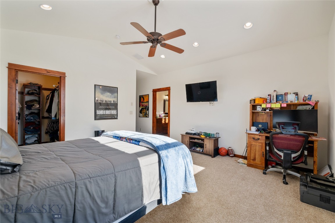 Bozeman, Montana 59718, United States, 3 Bedrooms Bedrooms, ,2 BathroomsBathrooms,Residential,Contingent,10325