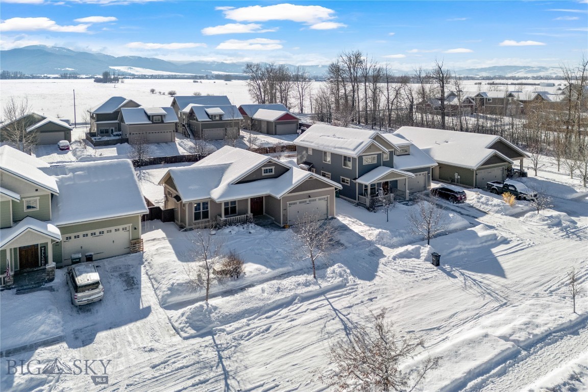 Bozeman, Montana 59718, United States, 3 Bedrooms Bedrooms, ,2 BathroomsBathrooms,Residential,Contingent,10325