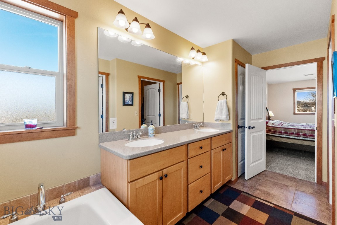 Walton Homestead - Residential