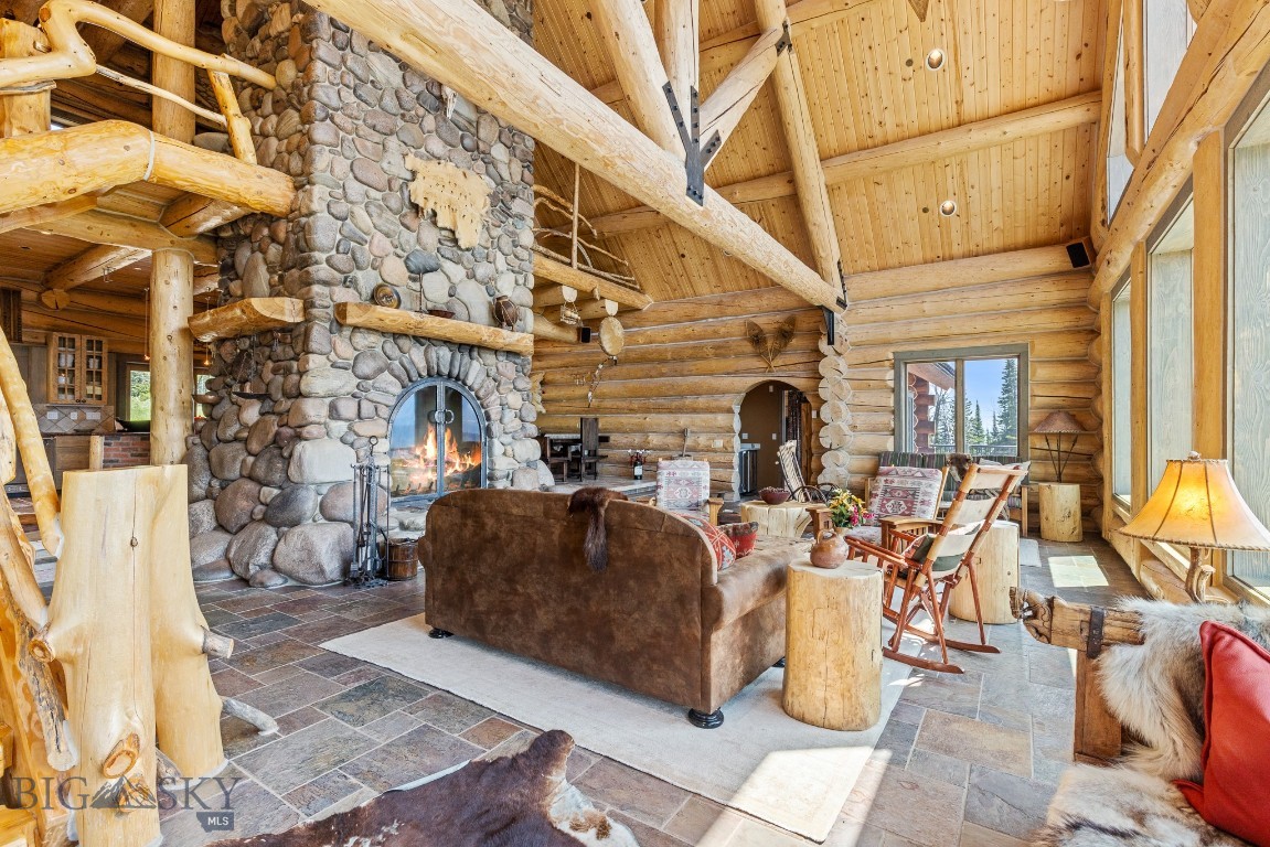 140 Upper Beehive Loop Road