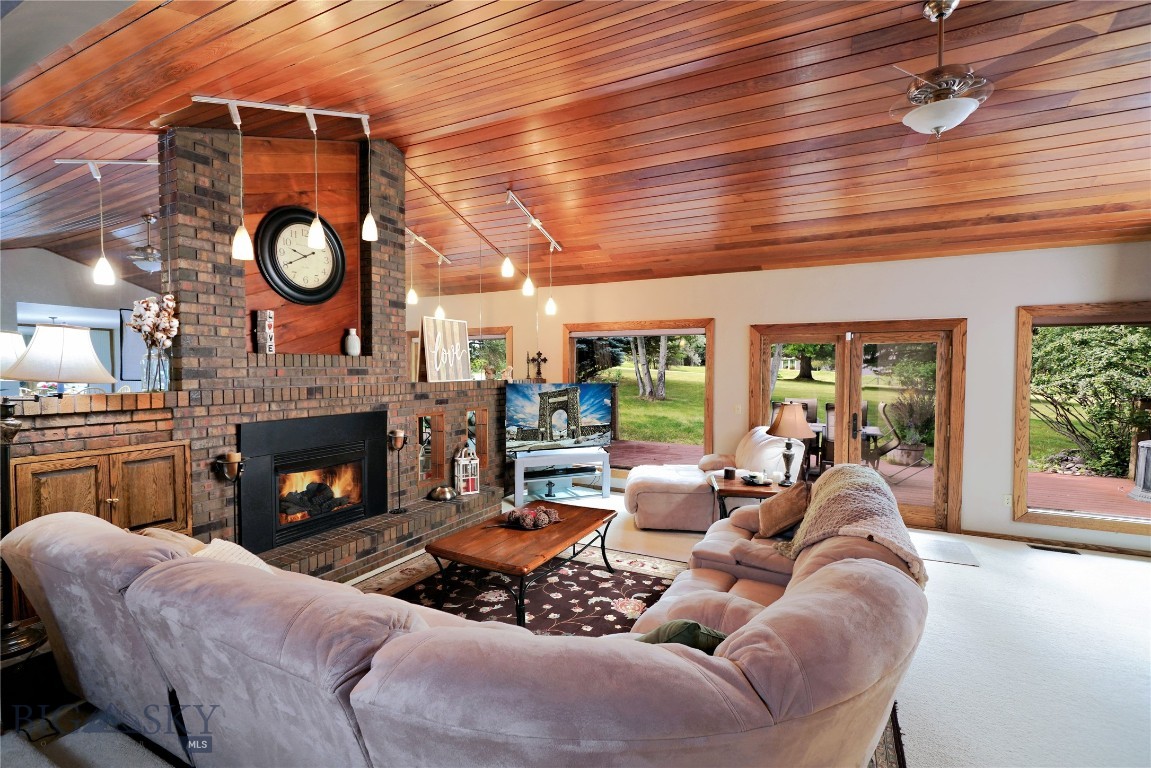 Sour Dough Creek Properties - Residential