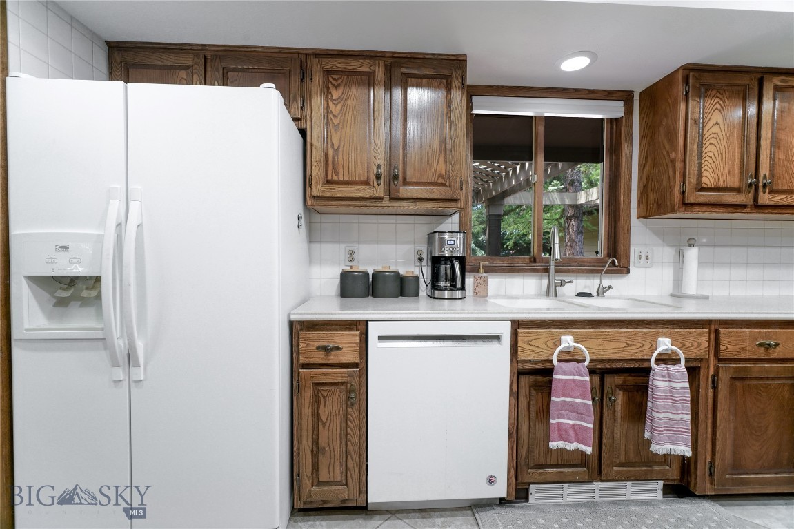 Sour Dough Creek Properties - Residential