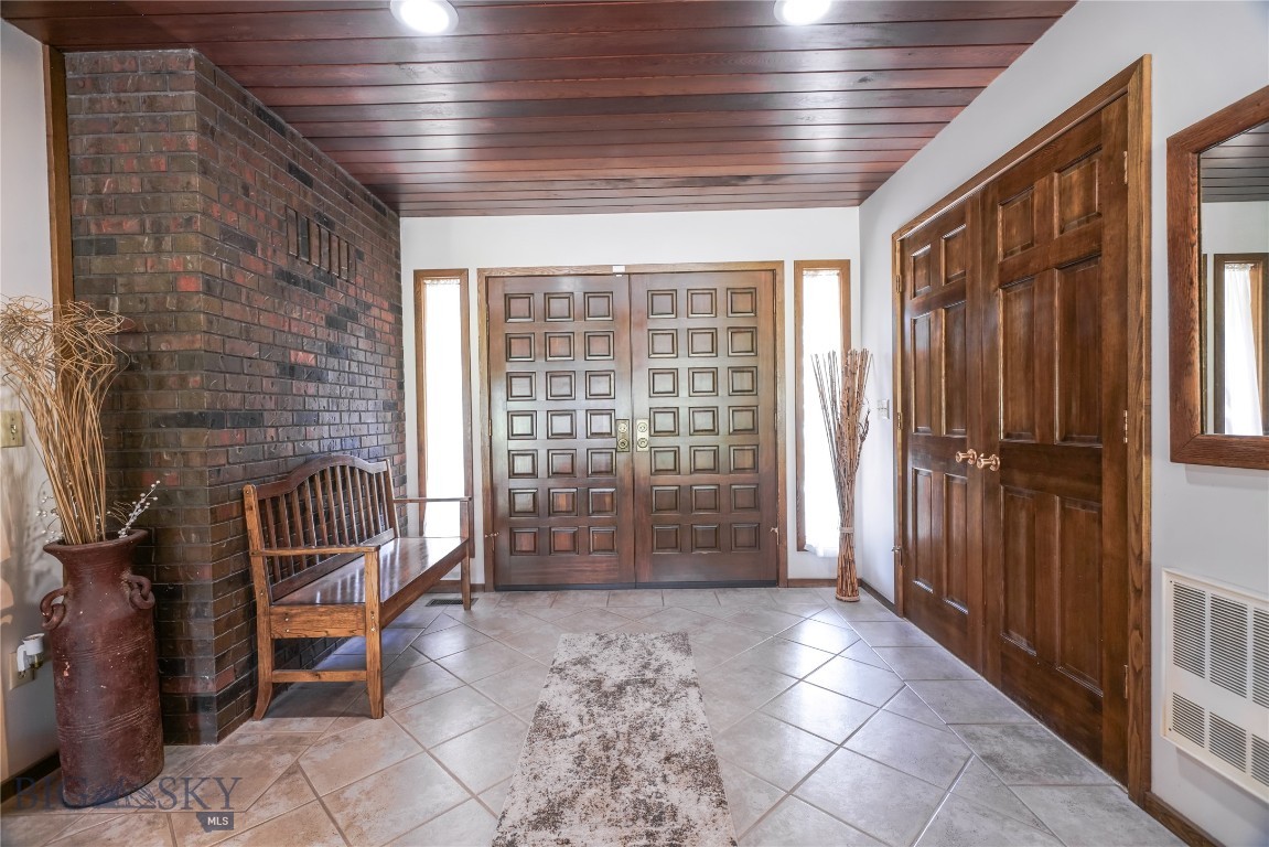 Sour Dough Creek Properties - Residential