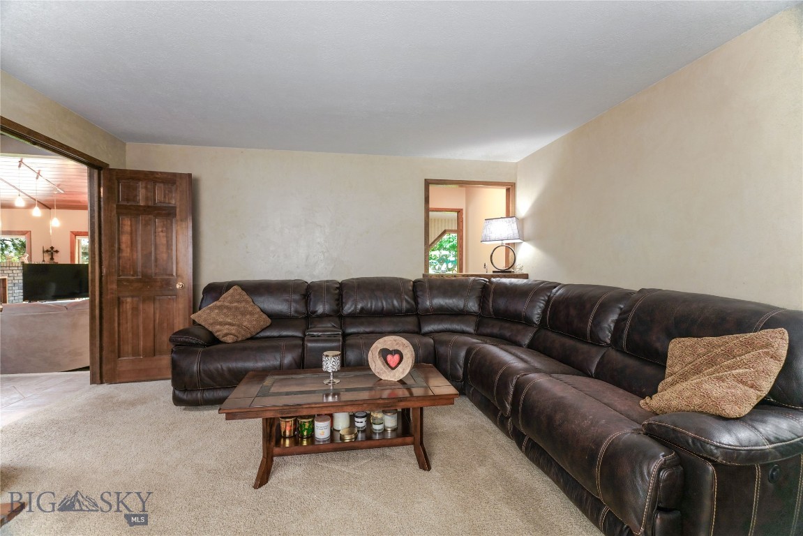 Sour Dough Creek Properties - Residential