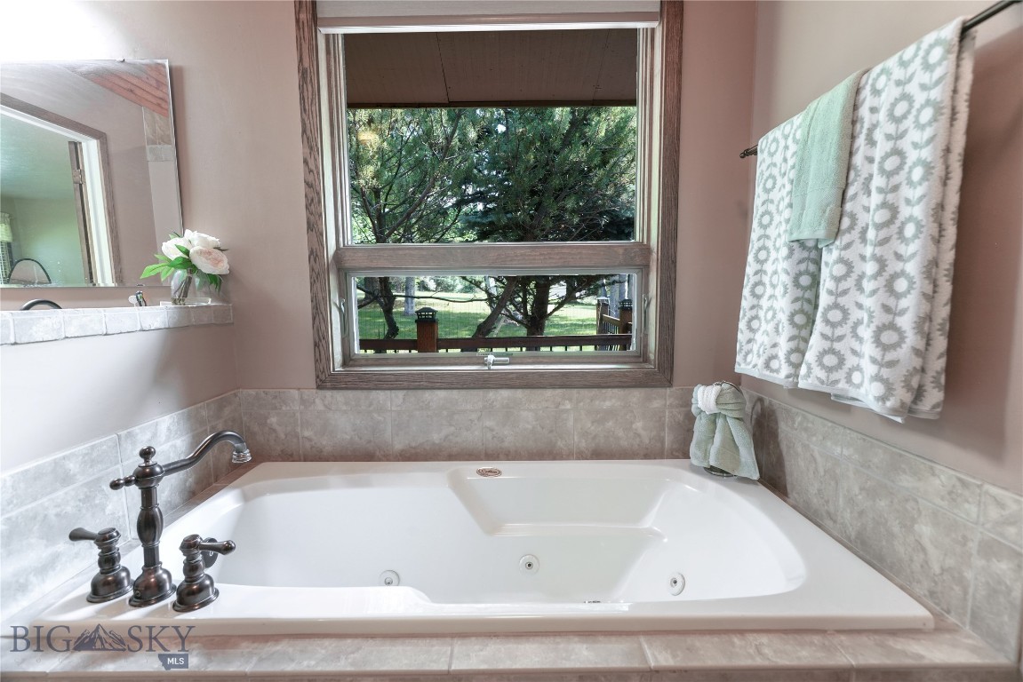 Sour Dough Creek Properties - Residential
