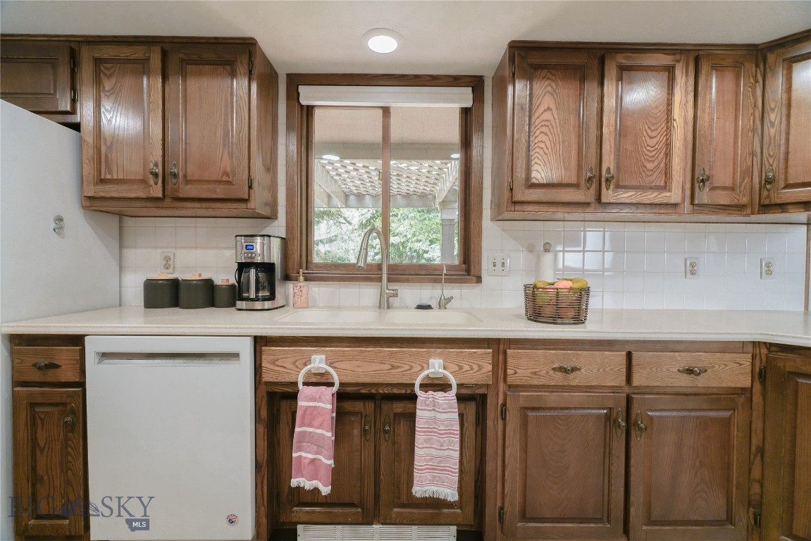 Sour Dough Creek Properties - Residential