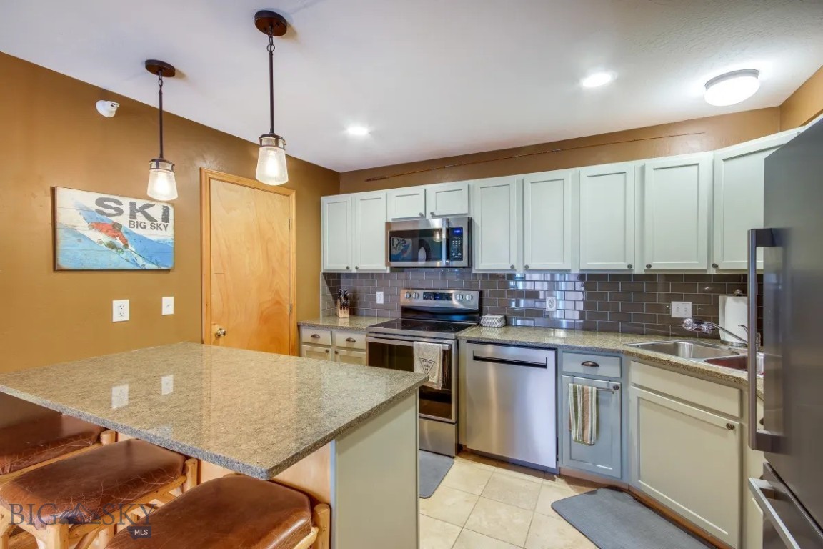 Cedar Creek Condo - Residential