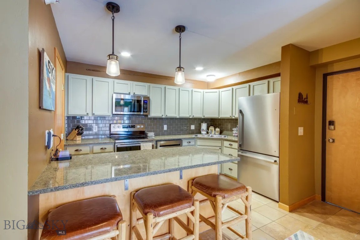 Cedar Creek Condo - Residential