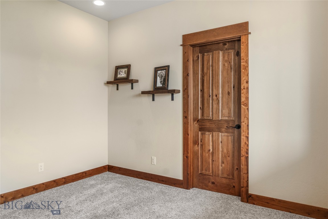 Bozeman, Montana 59718, United States, 3 Bedrooms Bedrooms, ,2 BathroomsBathrooms,Residential,Contingent,53981