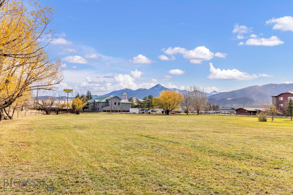 Acreville Addition - Land