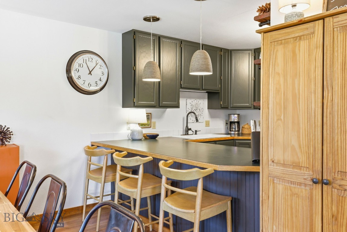 Aspen Cts Condo - Residential