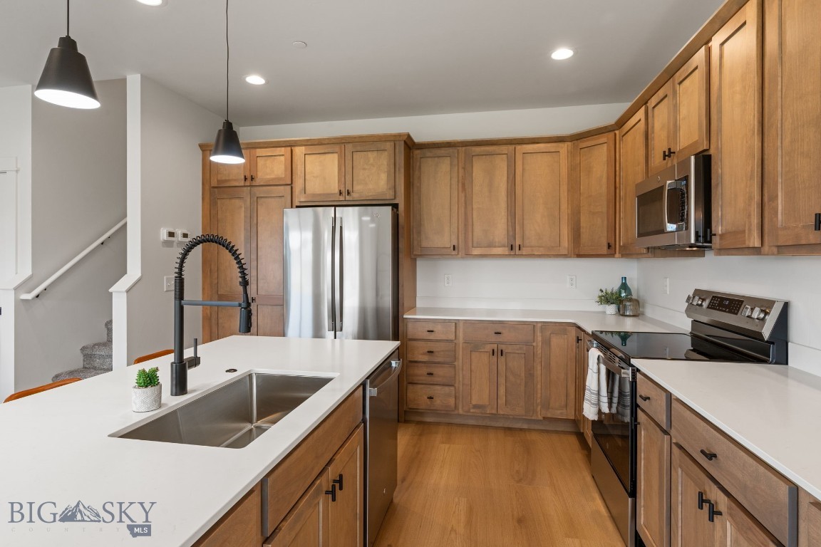 Falcon Hollow - Residential