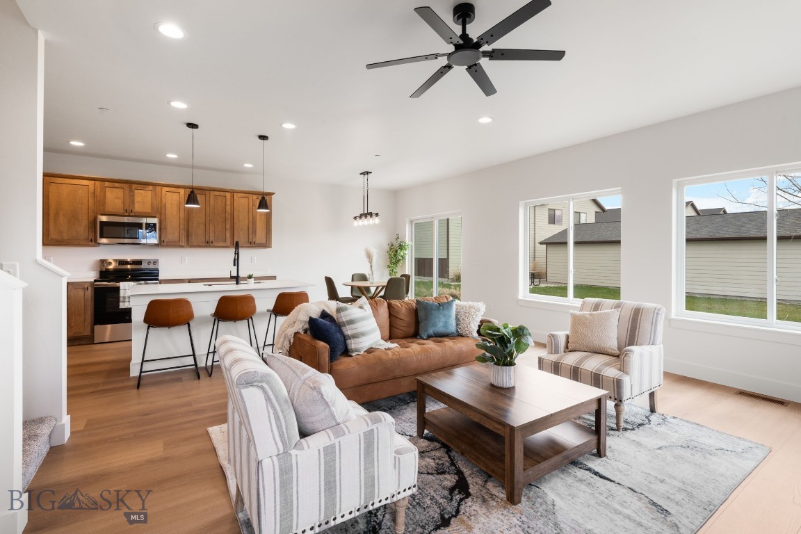 Falcon Hollow - Residential