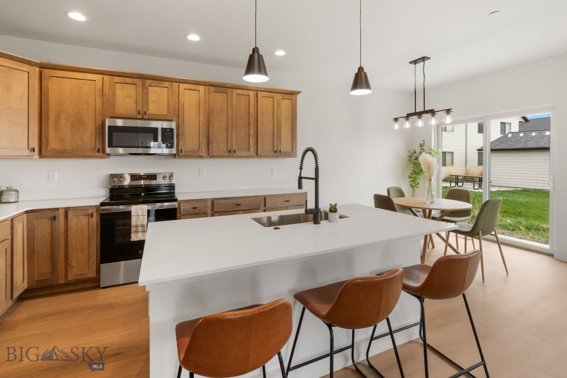Falcon Hollow - Residential