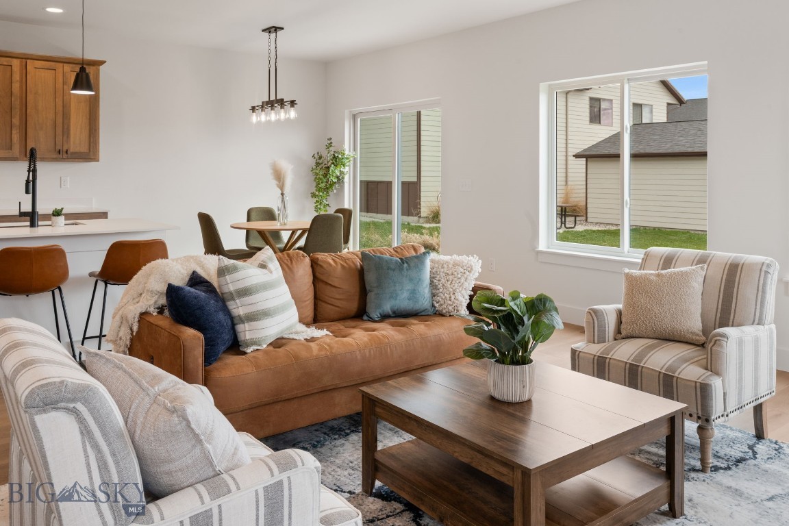 Falcon Hollow - Residential