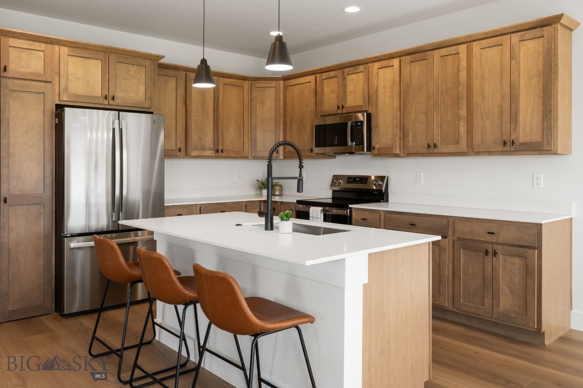 Falcon Hollow - Residential