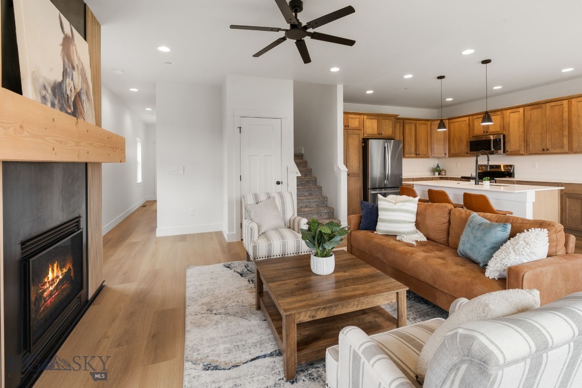 Falcon Hollow - Residential