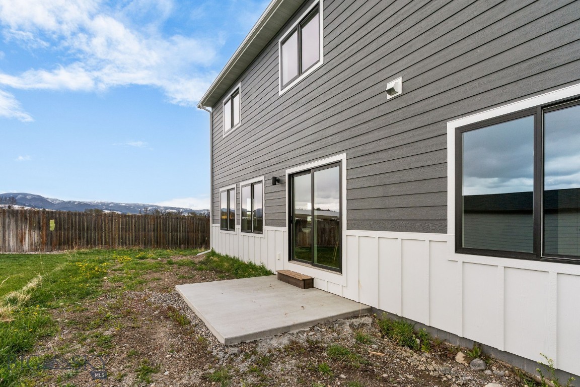 Falcon Hollow - Residential