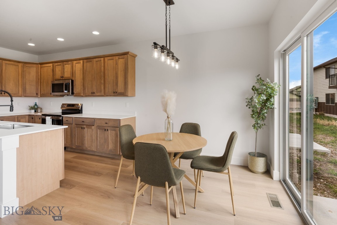 Falcon Hollow - Residential