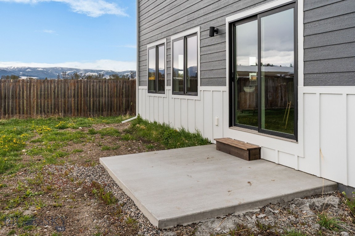 Falcon Hollow - Residential