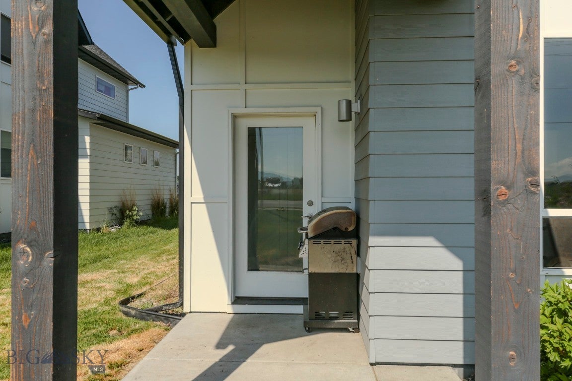 2002 Chipset Street A