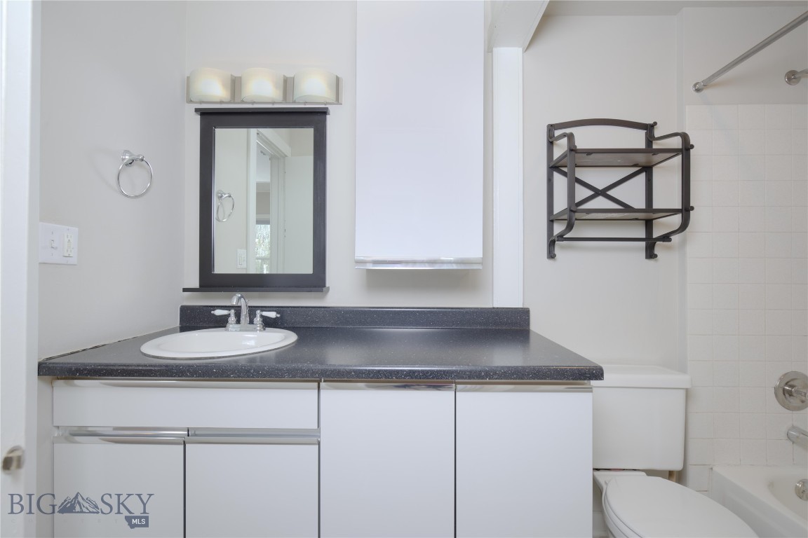 Hill Condos - Residential