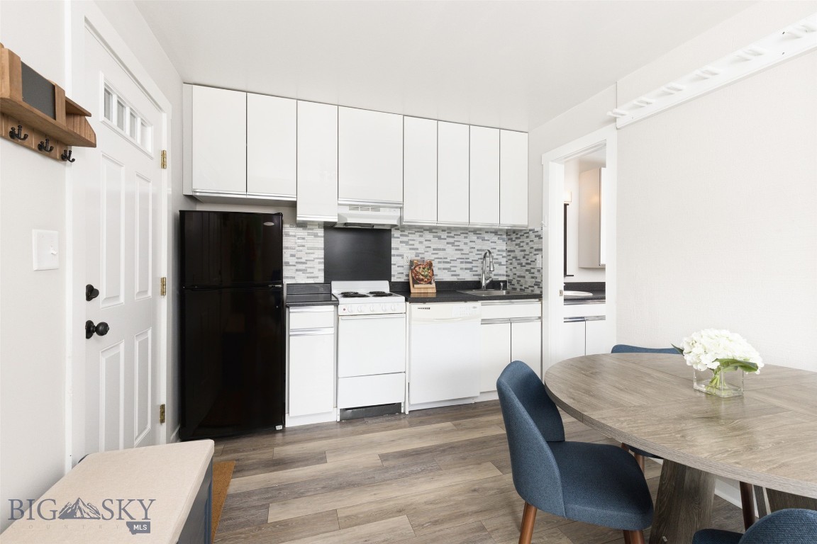 Hill Condos - Residential