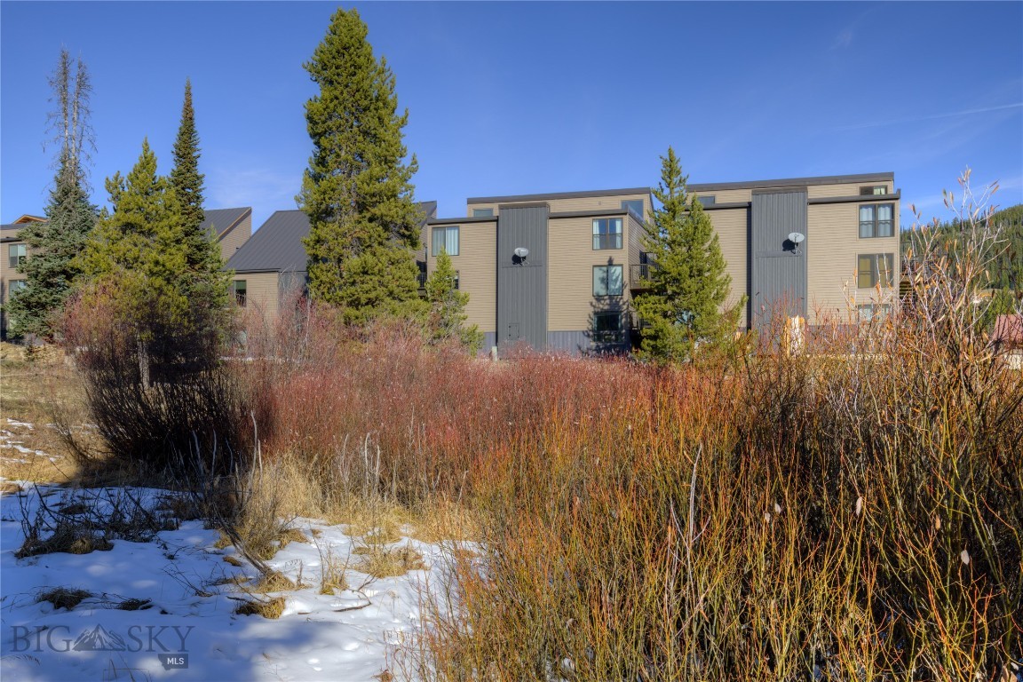 Hill Condos - Residential