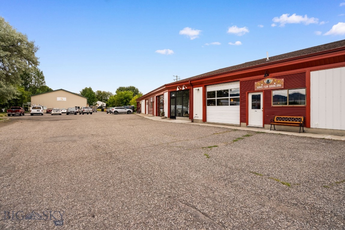 Rocky Creek Su - Commercial Sale