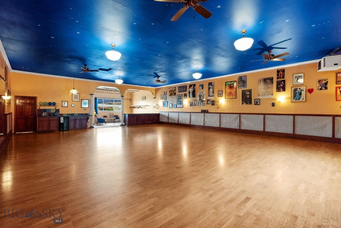 Rocky Creek Su - Commercial Sale