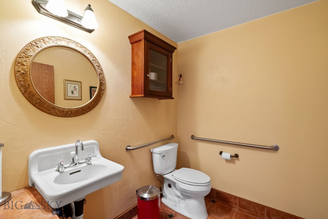 Rocky Creek Su - Commercial Sale