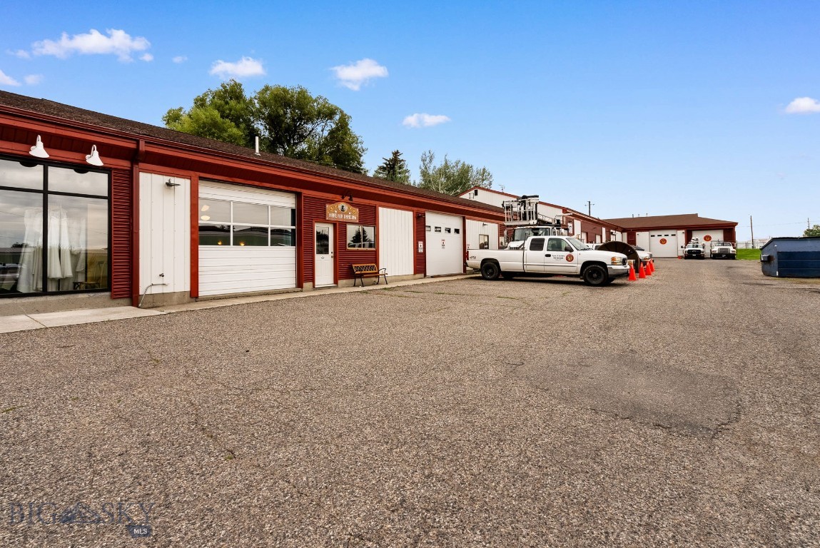 Rocky Creek Su - Commercial Sale