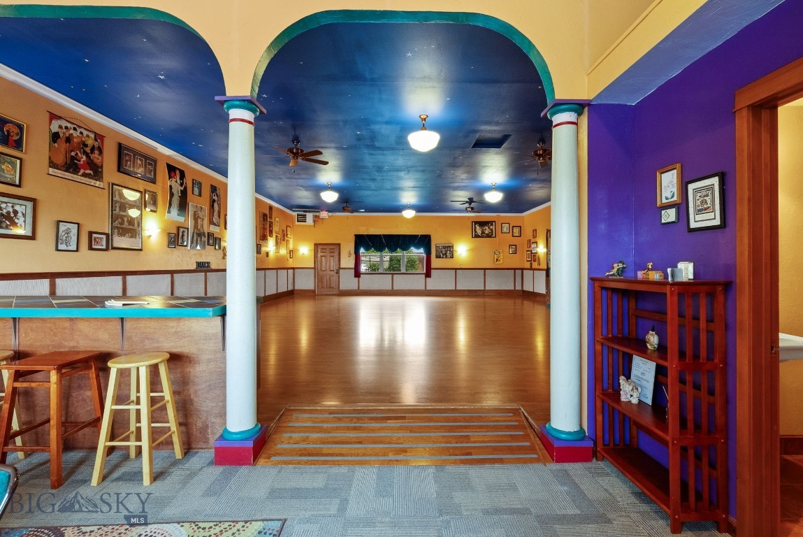 Rocky Creek Su - Commercial Sale