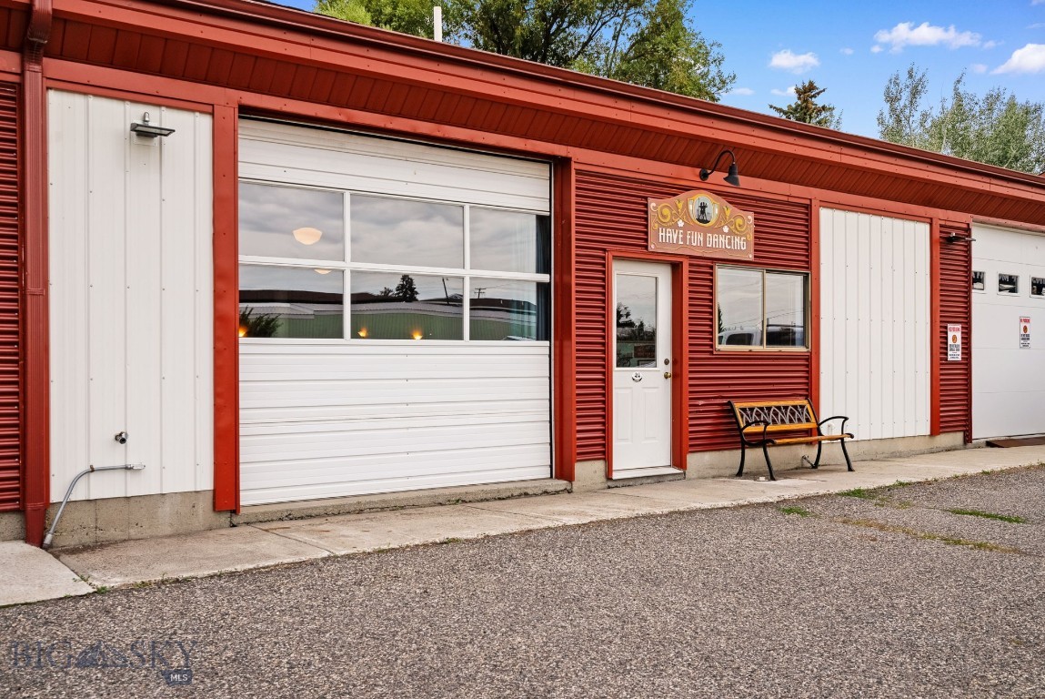 Rocky Creek Su - Commercial Sale
