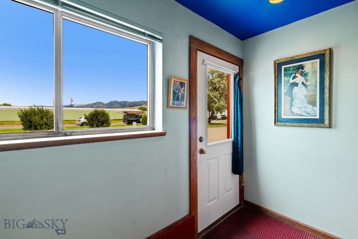 Rocky Creek Su - Commercial Sale
