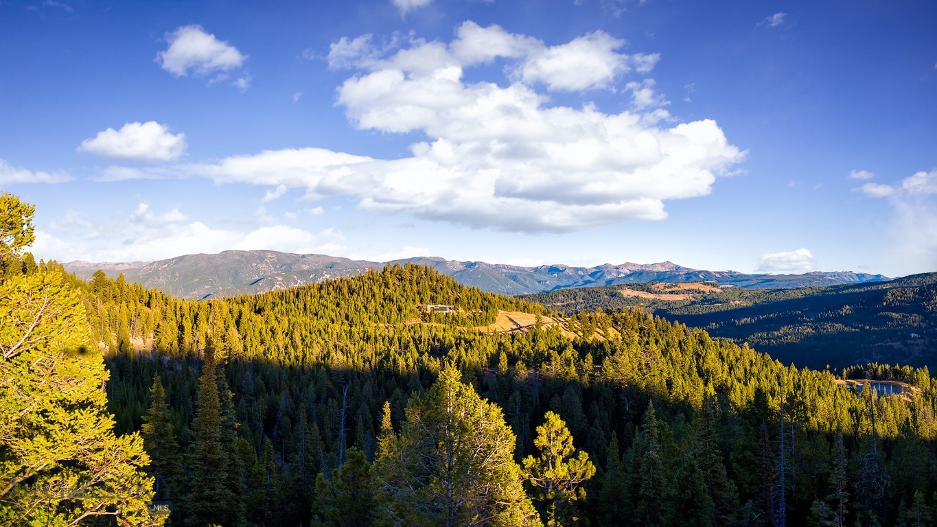 Ranches Neighborhood - Land