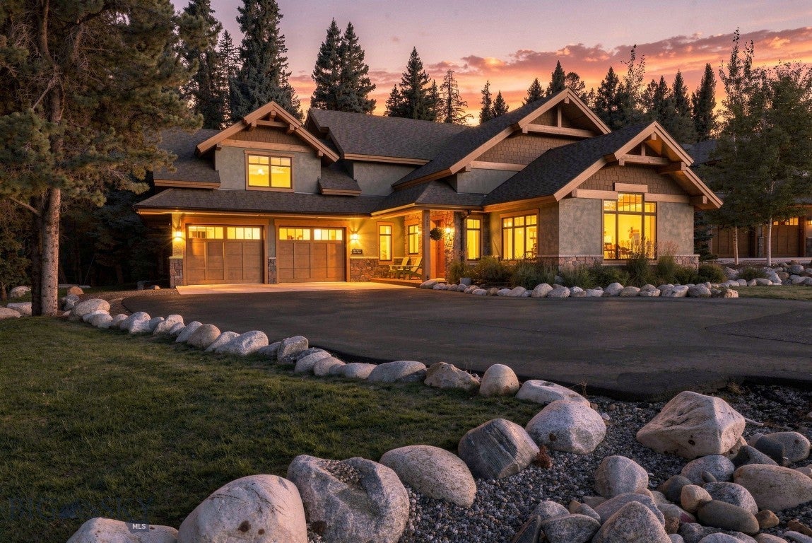 112 Brownstone Loop