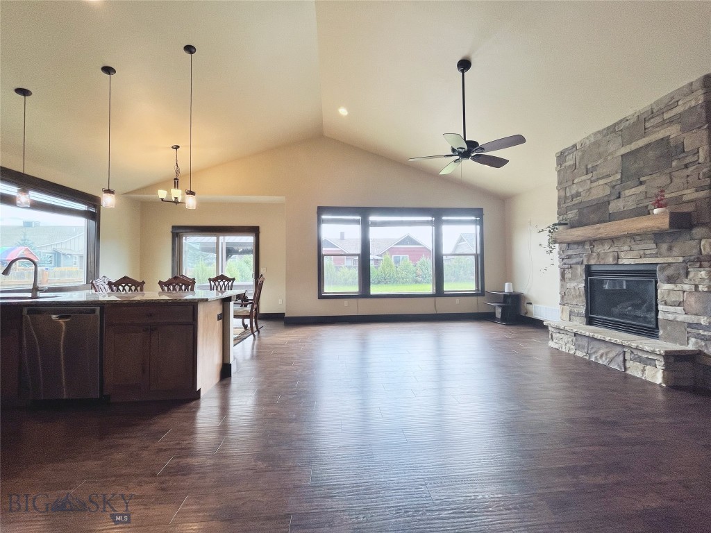 Falcon Hollow - Residential